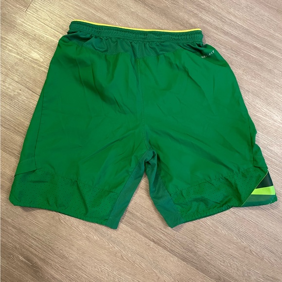 Oregon Ducks Training shorts - Picture 3 of 3